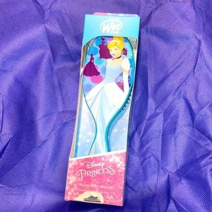 Disney Princess WET detangler brush